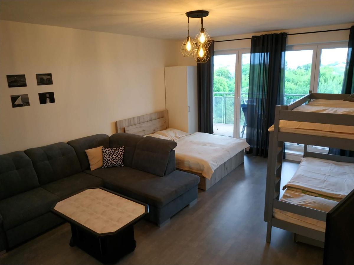 Apartman One To One Štúrovo Exterior foto