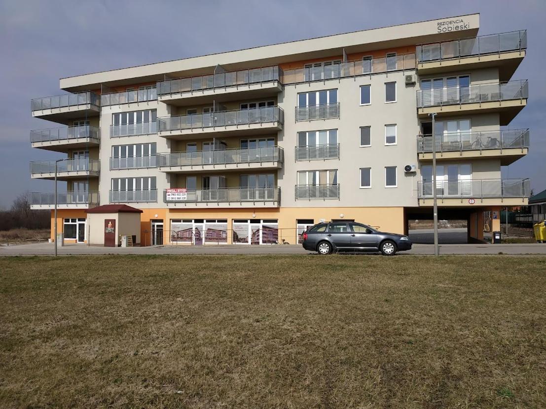Apartman One To One Štúrovo Exterior foto
